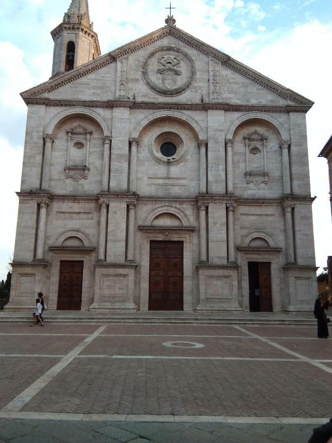 L'apparita Camere Pienza Esterno foto